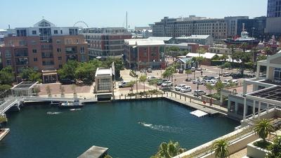 Apartment / Flat For Rent in Waterfront, Cape Town